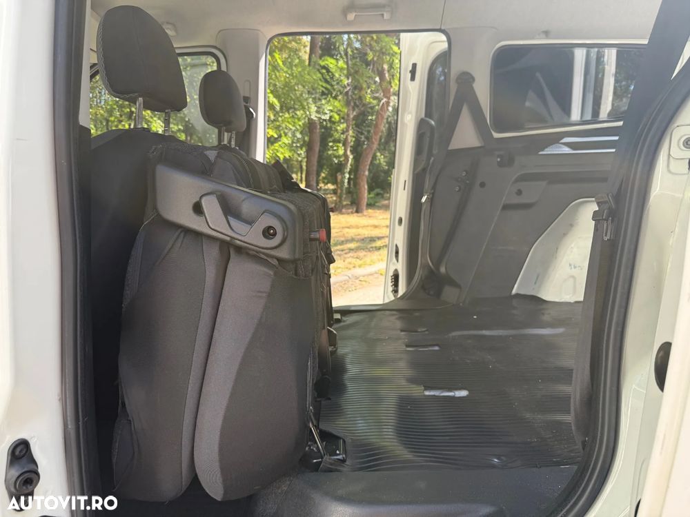 Fiat Doblo 1.6 Mjet Combi Maxi Confort - 22