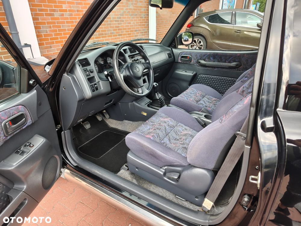 Toyota RAV4 2.0 Special - 10