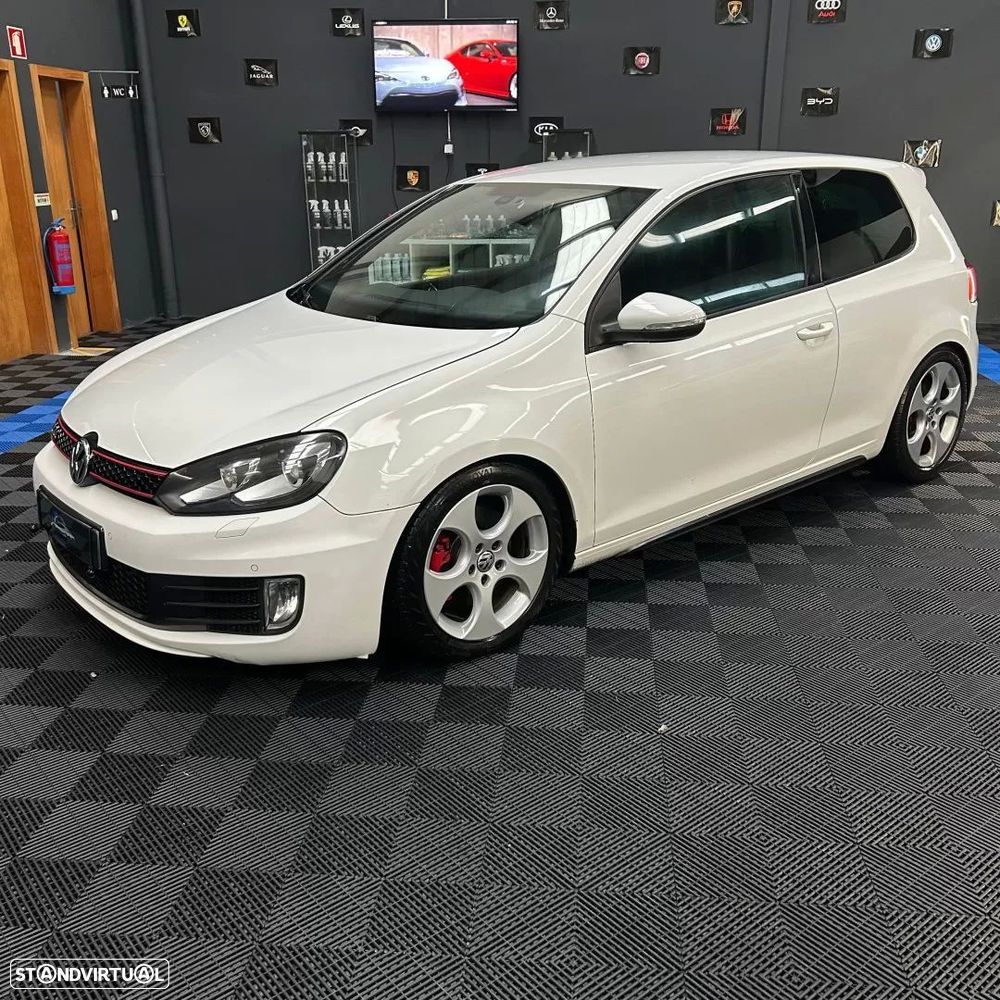 VW Golf 2.0 GTI - 1