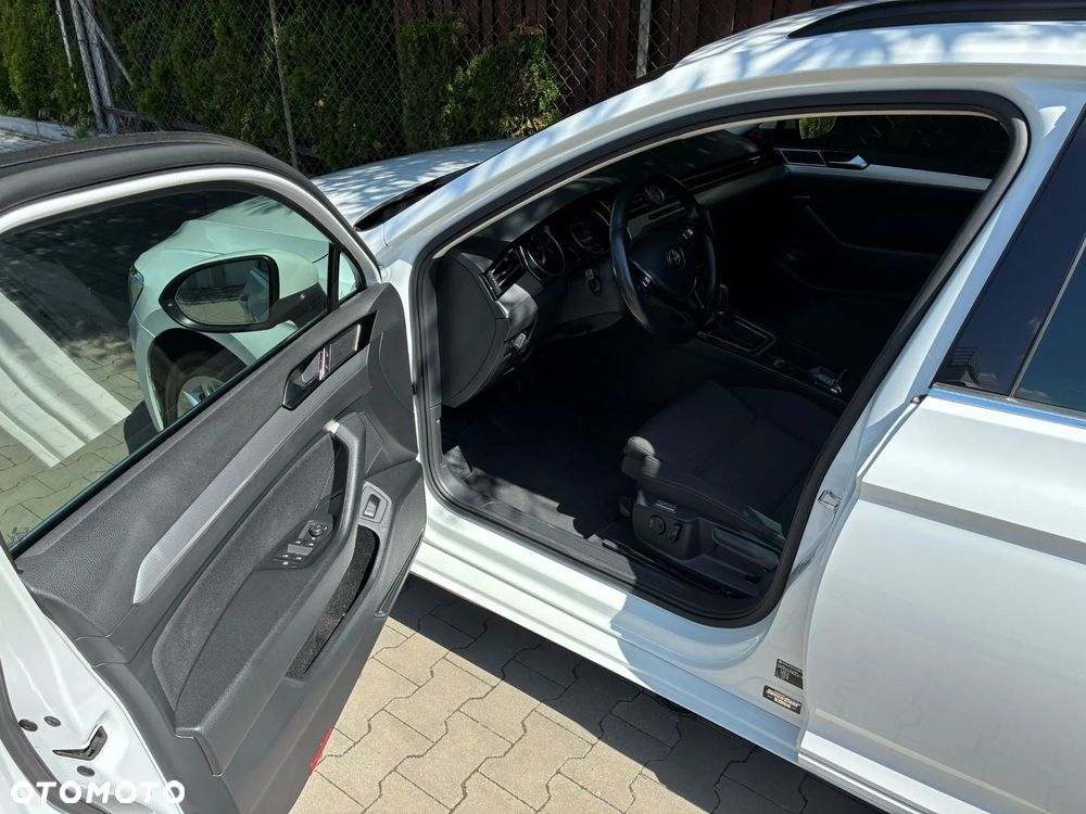 Volkswagen Passat 2.0 TDI BMT Comfortline DSG7 - 26