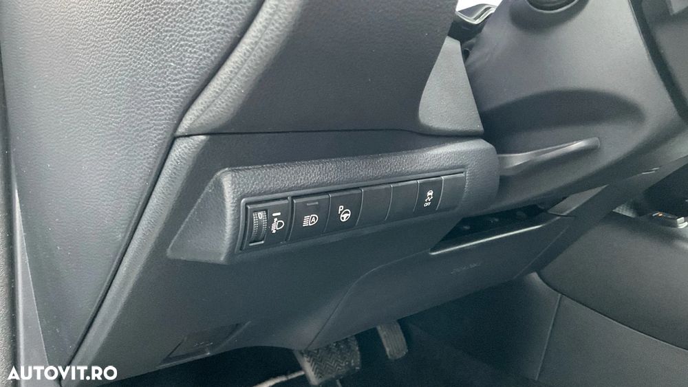 Toyota Corolla 1.8 HSD Dynamic - 31