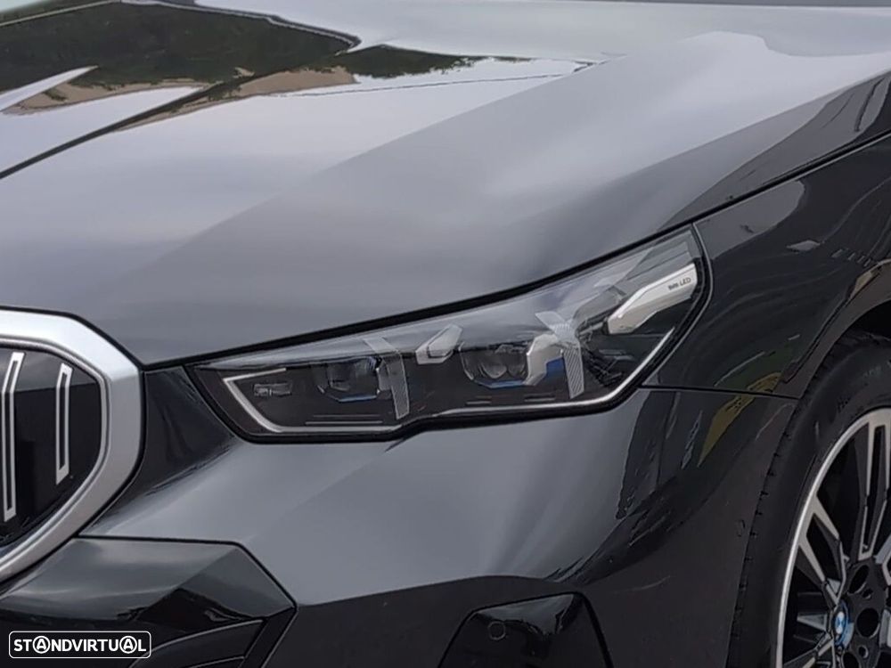 BMW i5 eDrive40 Pack Desportivo M - 3