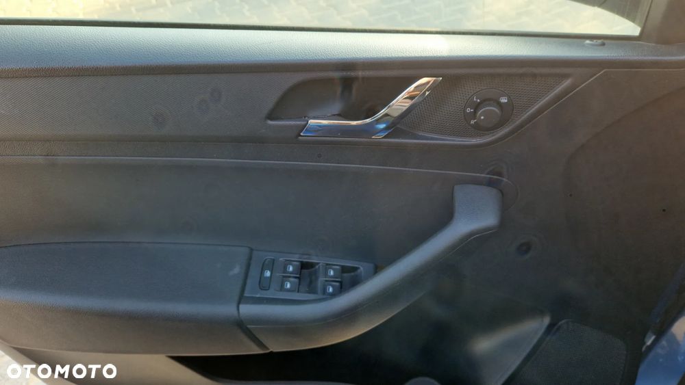 Skoda RAPID 1.6 TDI Elegance - 12