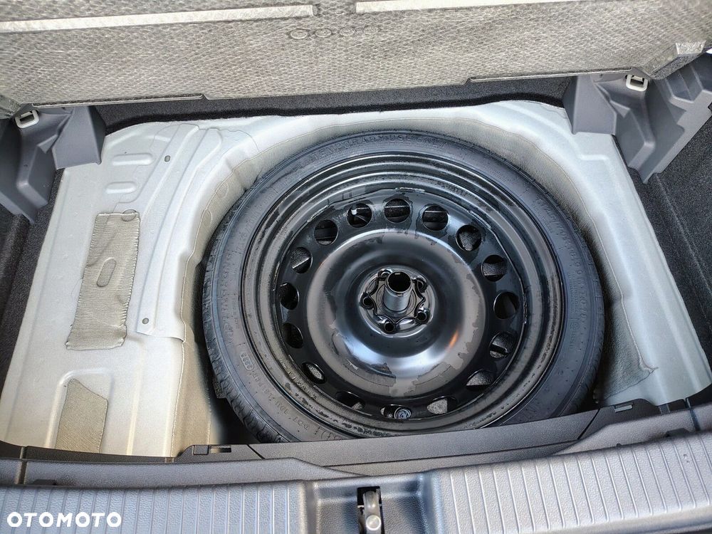 Volkswagen T-Cross - 12