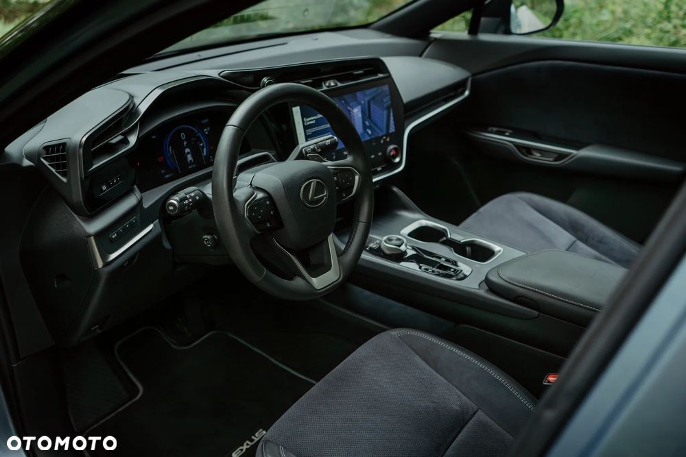 Lexus RZ 450e Omotenashi DIRECT4 - 12