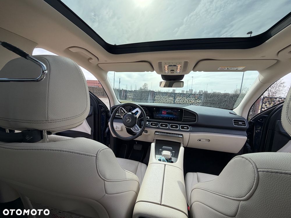 Mercedes-Benz GLE - 32