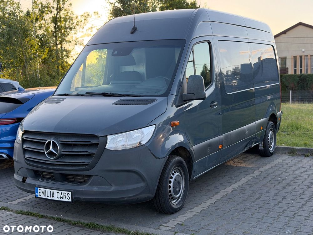 Mercedes-Benz Sprinter - 4