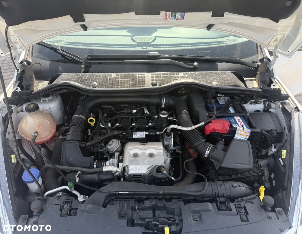 Ford Fiesta 1.0 EcoBoost S&S TITANIUM - 34