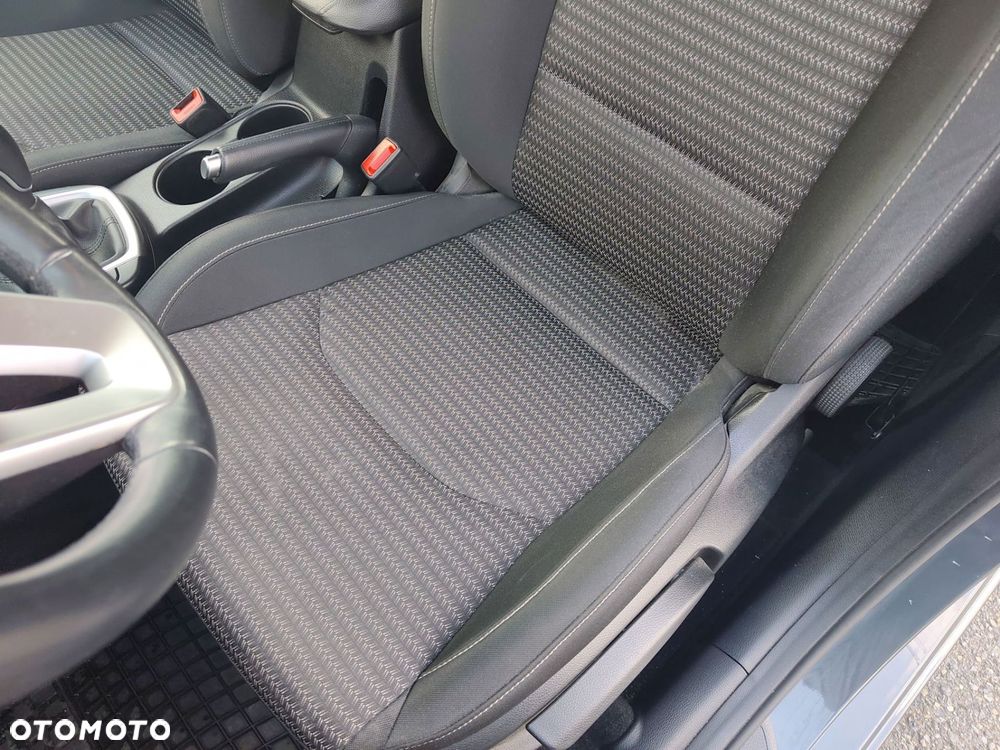 Kia Ceed - 12