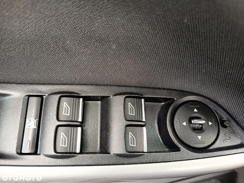 Ford Focus 2.0 TDCi Edition - 35