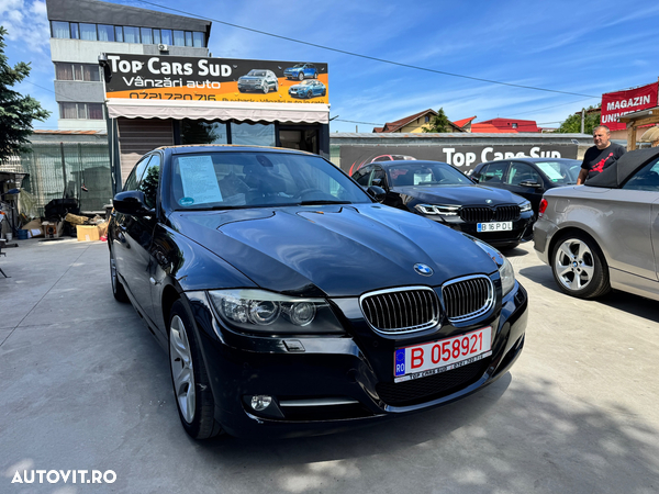 BMW Seria 3 320d DPF Aut. Edition Exclusive