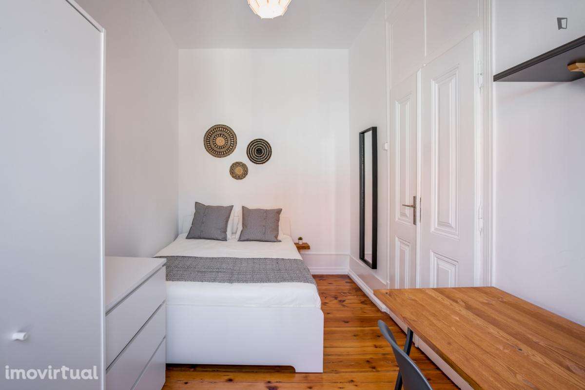 Quarto - localizado em Santos Lisbon - Grande imagem: 3/18