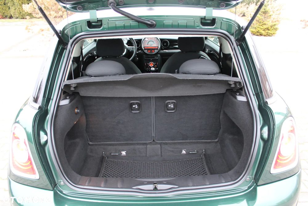 MINI Cooper D Baker Street - 31