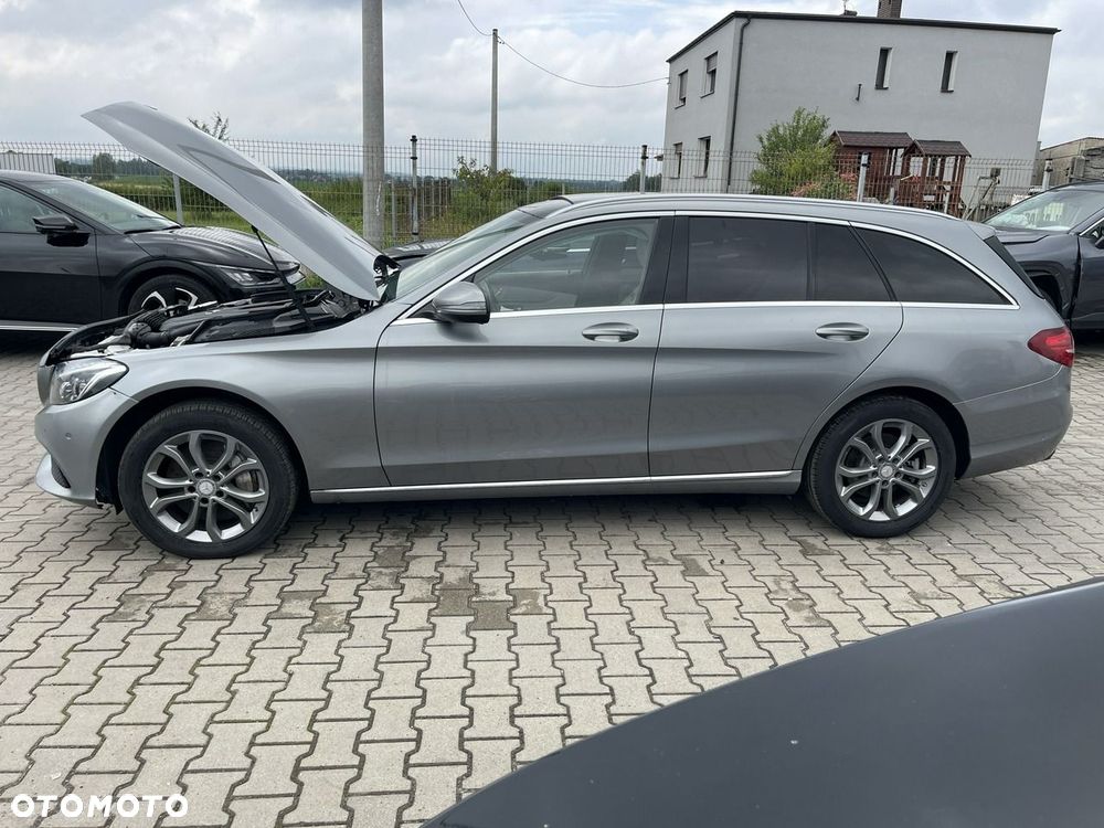 Mercedes-Benz Klasa C 400 4Matic 9G-TRONIC Avantgarde - 4