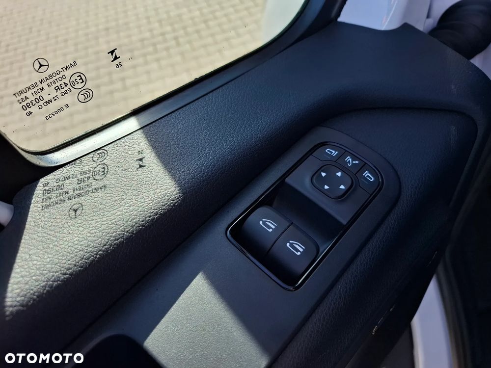 Mercedes-Benz Sprinter 317 CDI Furgon PRO długi 4325 mm L3H2 - 33