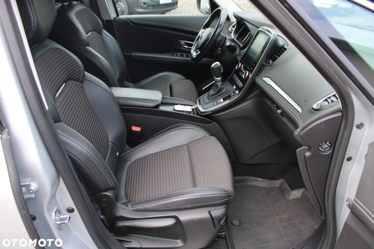 Renault Scenic - 31