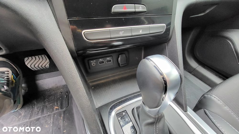 Renault Megane 1.3 TCe FAP Intens EDC - 23