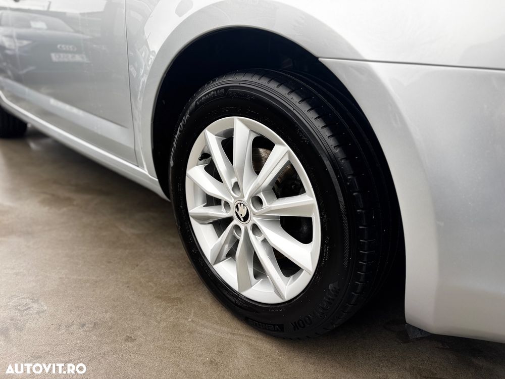 Skoda Octavia 2.0 TDI 4X4 DSG Style - 9