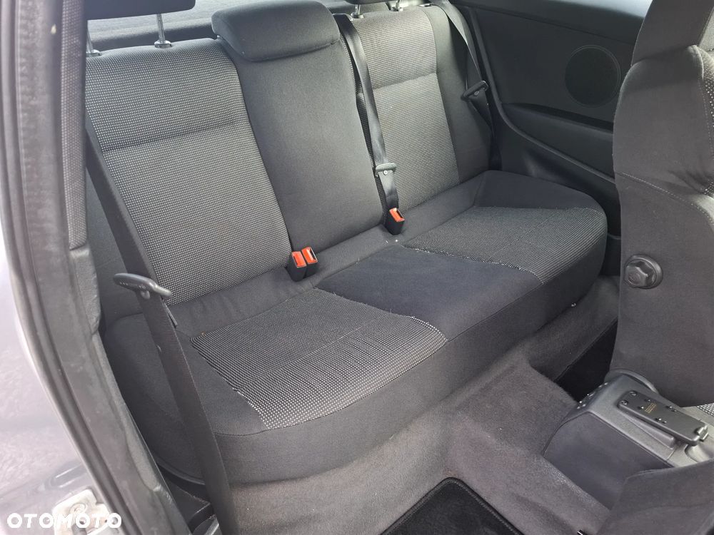 Opel Astra GTC 1.8 Cosmo - 26