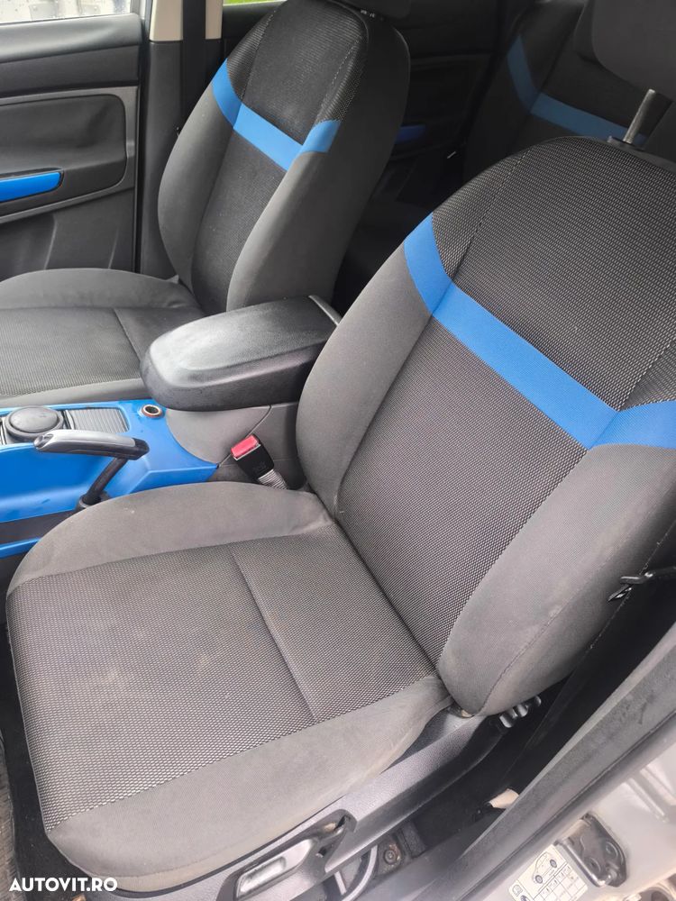 Ford Kuga 2.0 TDCi 4x4 Trend - 10