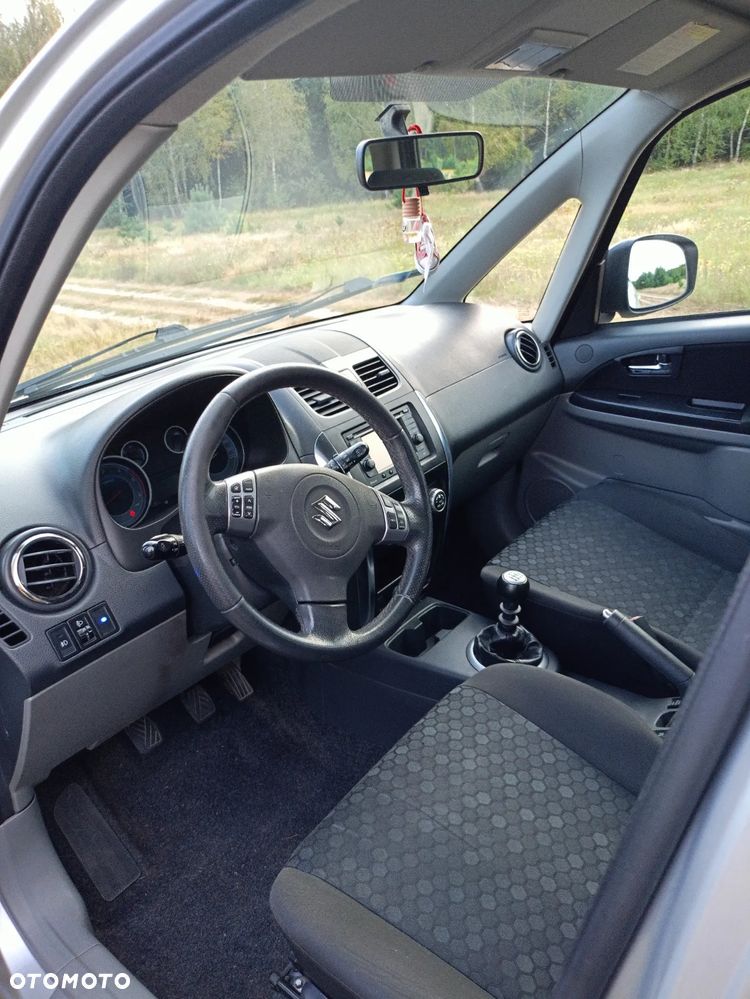 Suzuki SX4 2.0 DDiS Comfort 4WD - 10