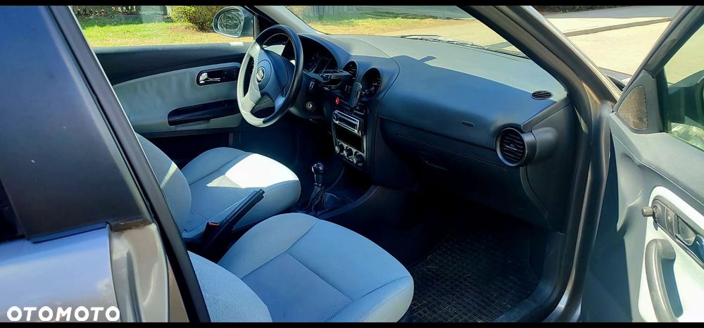 Seat Ibiza 1.4 16V Signo - 6