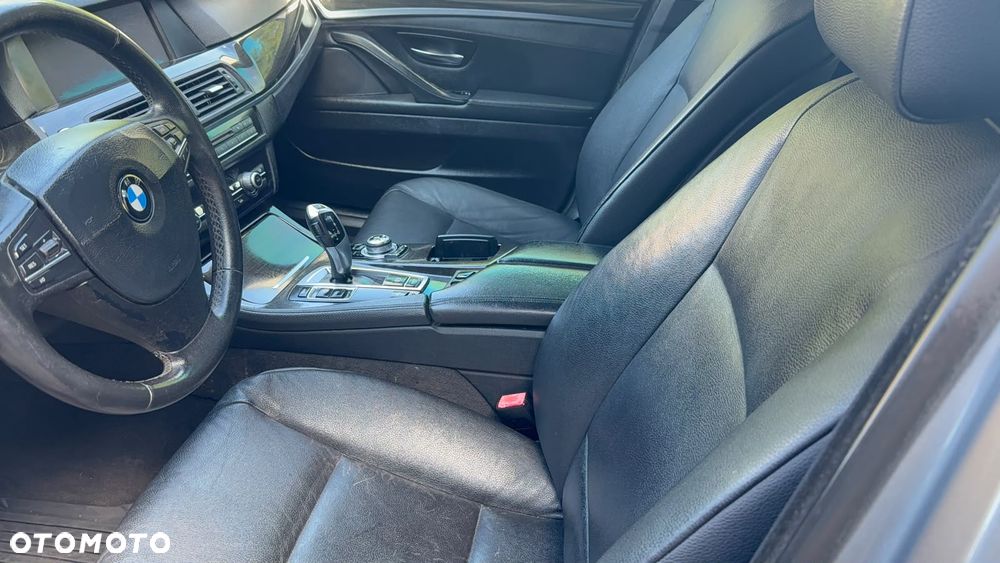 BMW Seria 5 528i Modern Line - 7