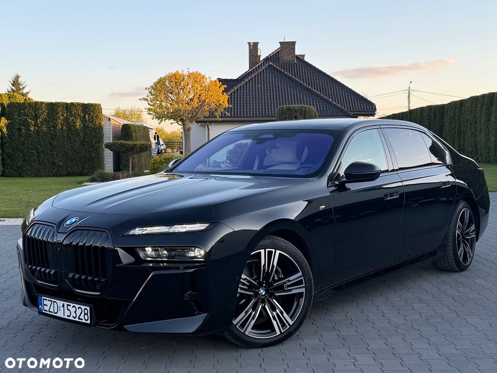 BMW Seria 7 740d xDrive mHEV sport - 24