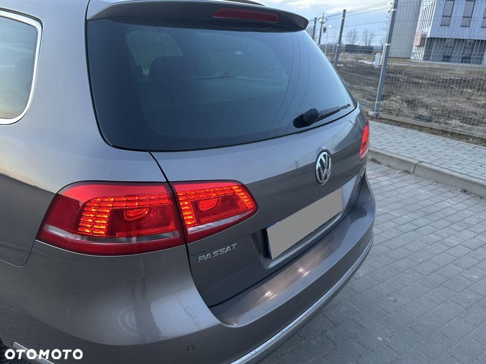 Volkswagen Passat 1.4 TSI Sportline DSG - 24