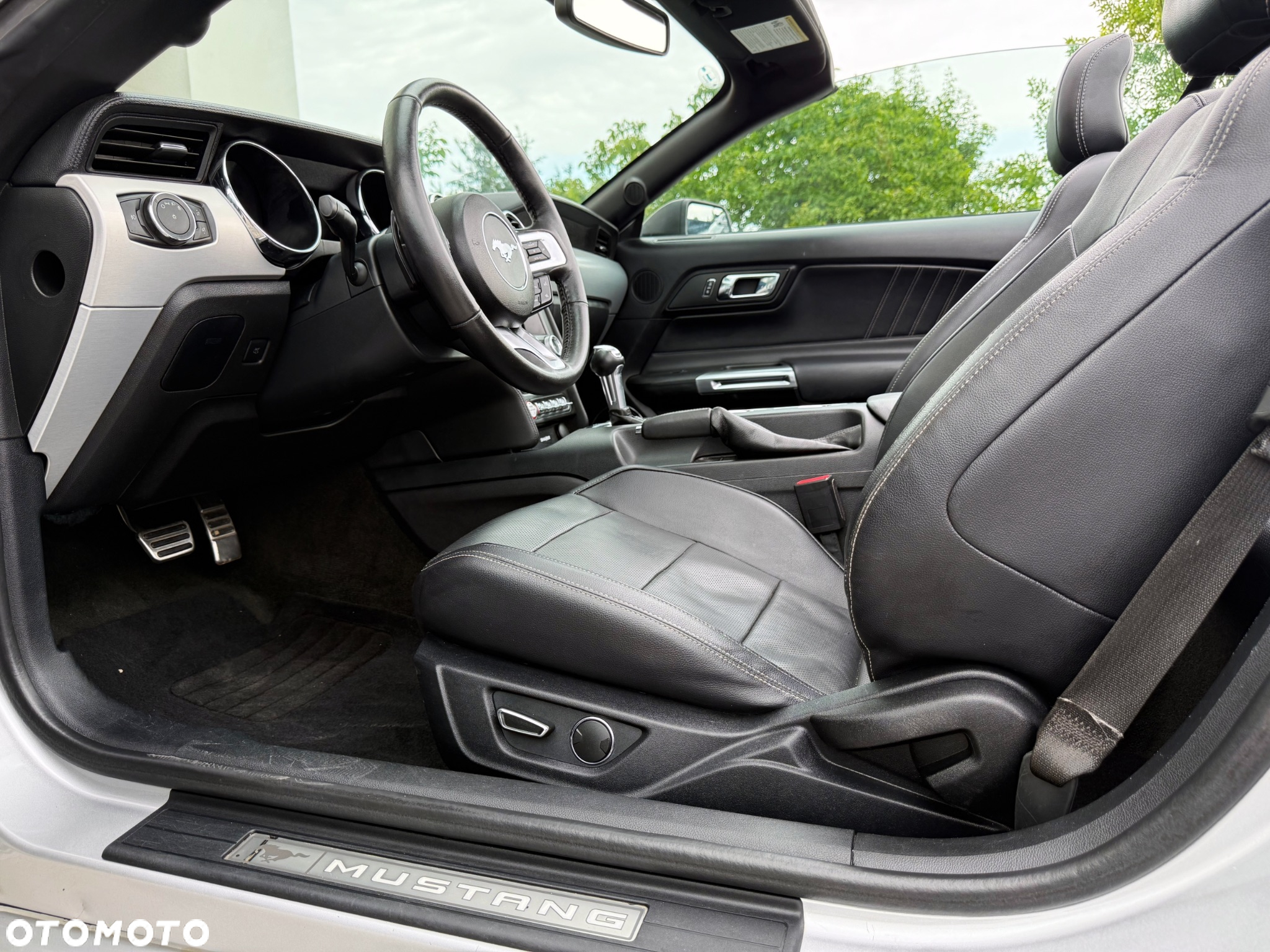 Ford Mustang 2.3 Eco Boost - 10