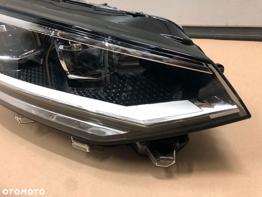 lampy full led vw golf sportsvan lift komplet 517941059a 517941060a brand - 2