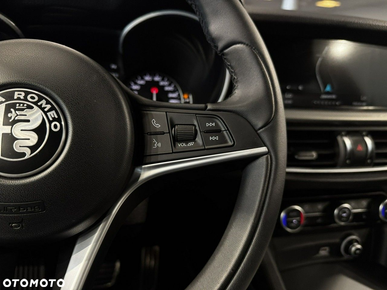 Alfa Romeo Stelvio - 24