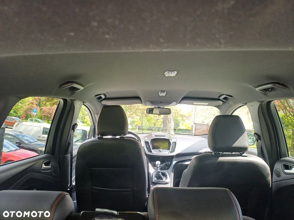 Ford Kuga - 11