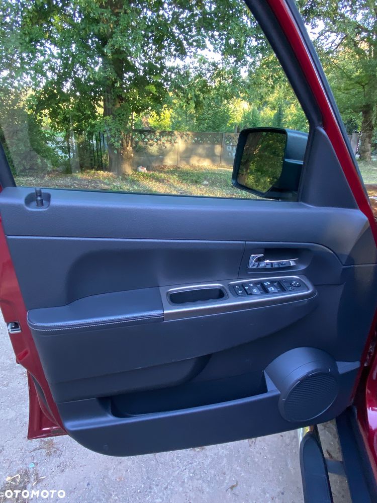 Jeep Liberty - 9