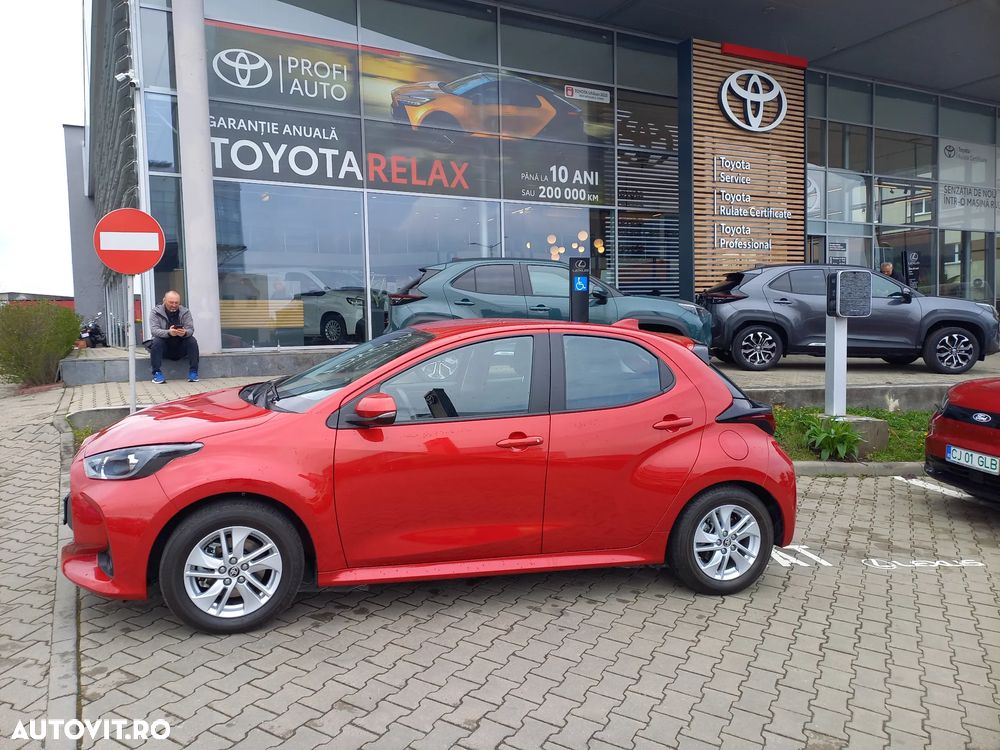 Toyota Yaris 1.5 VVT-i HSD Dynamic - 3