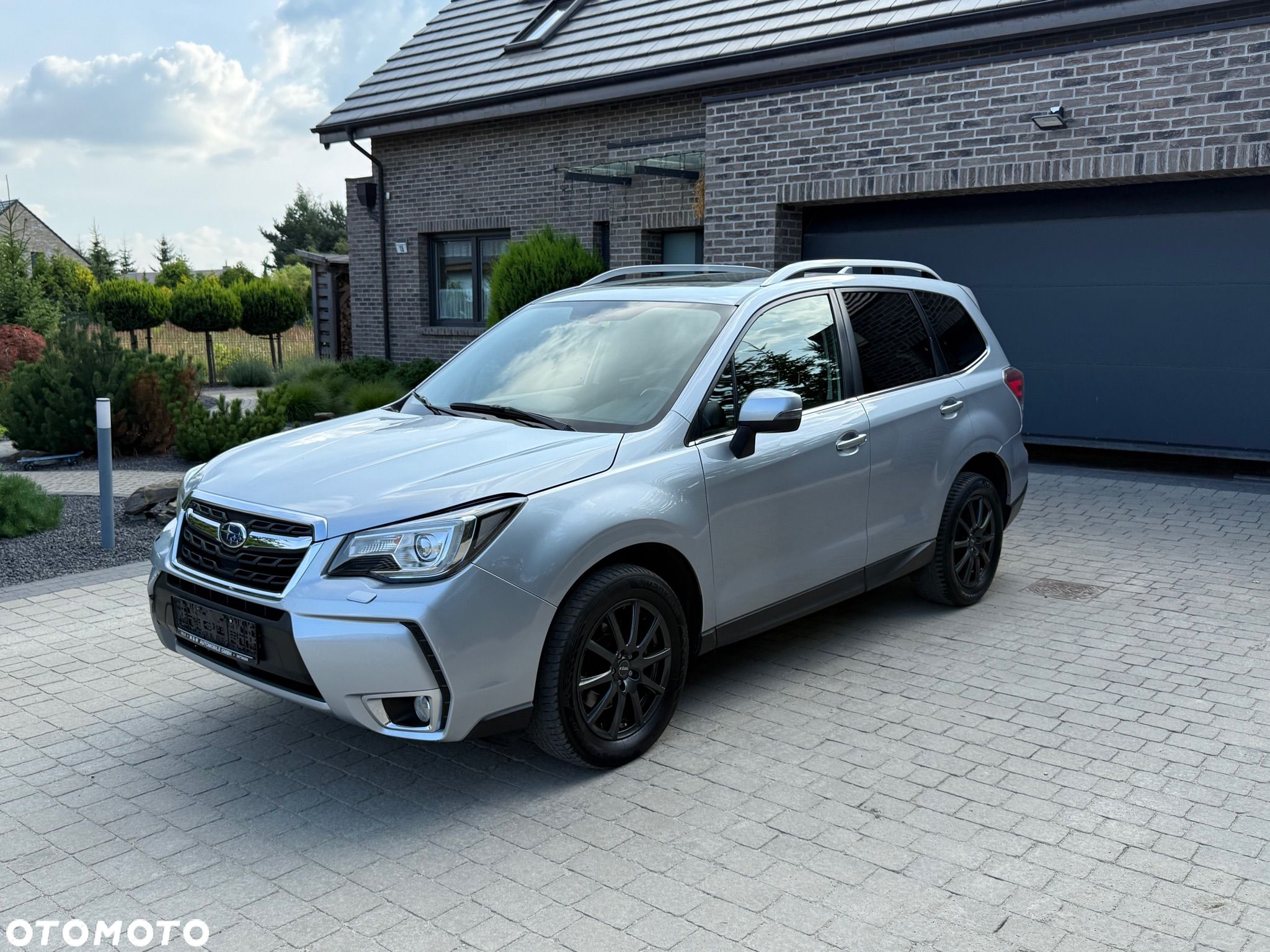 Subaru Forester 2.0D Platinum Lineartronic EU6 - 1