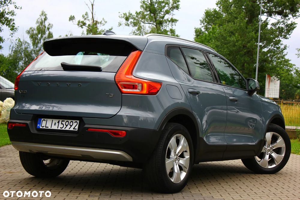Volvo XC 40 T3 Momentum Pro - 12