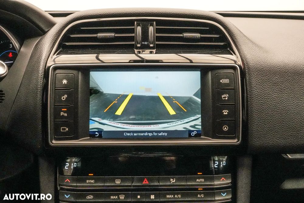 Jaguar F-Pace 20d AWD R-Sport - 19