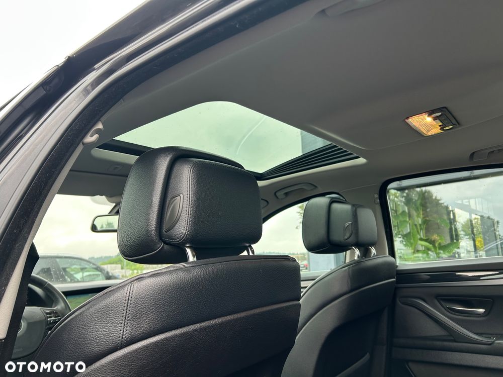 BMW Seria 5 518d Touring Luxury Line - 21