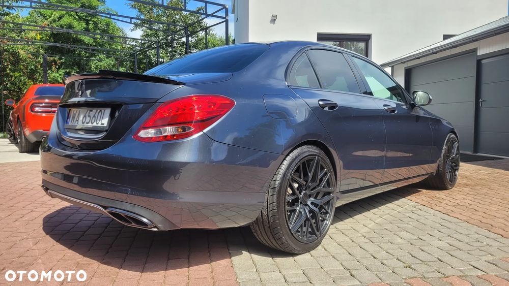 Mercedes-Benz Klasa C 300 7G-TRONIC - 10
