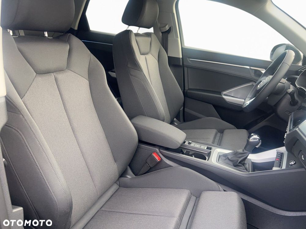 Audi Q3 Sportback - 12