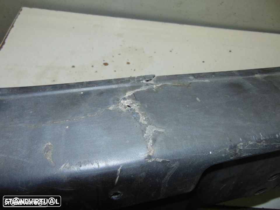 Mercedes furgao 208 d  ou séries 200 300 400 e 600 pára-choques 2 - 3