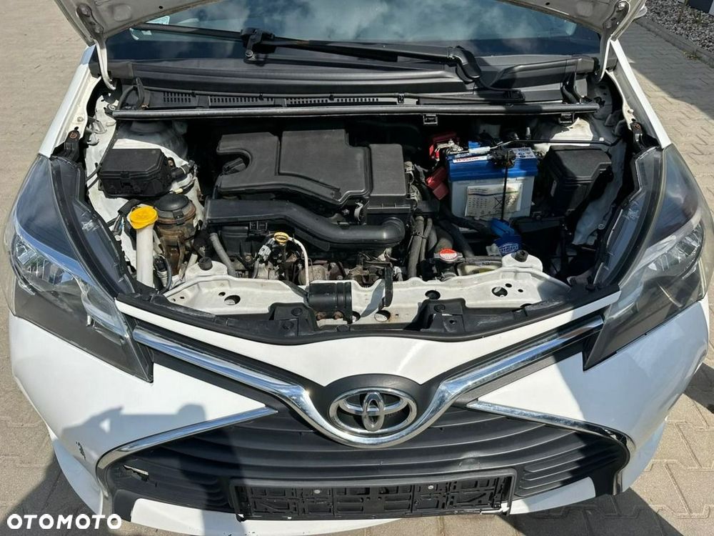 Toyota Yaris - 12