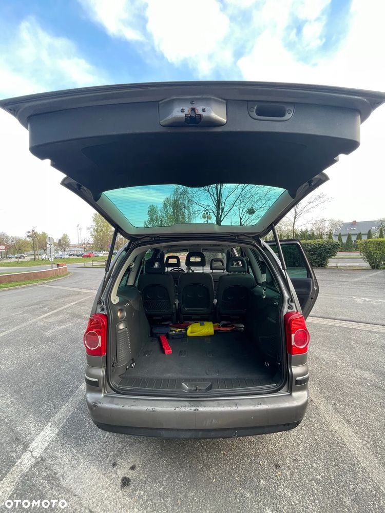 Volkswagen Sharan 1.9 TDI Comfortline Tiptr - 21