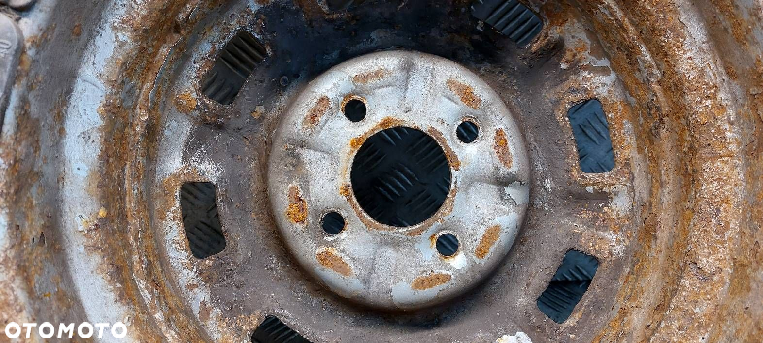 KOŁO ZAPASOWE ZAPAS  FORD SIERRA I 175/70 R13 4X108 - 4