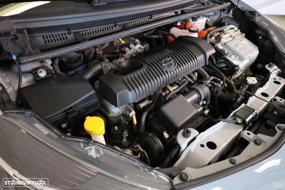 Toyota Yaris 1.5 HSD GR Sport - 9
