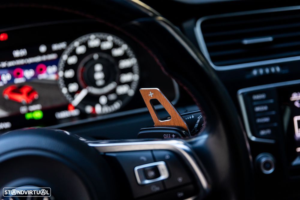 VW Golf GTI Performance BlueMotion DSG - 25