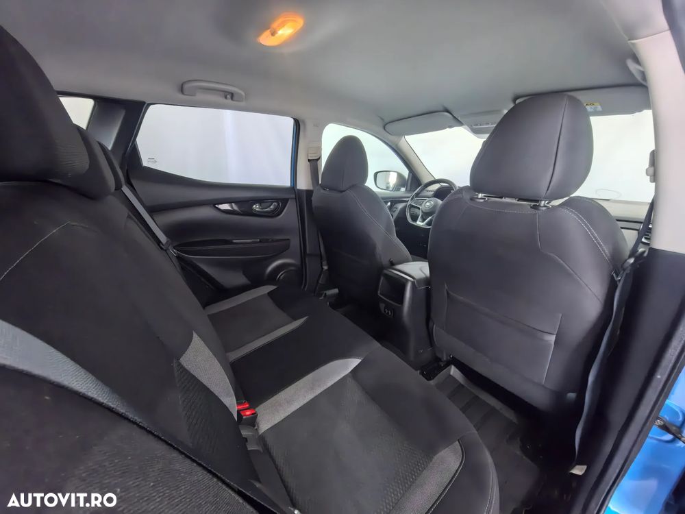 Nissan Qashqai 1.3 138CP 2WD N-Connecta - 29