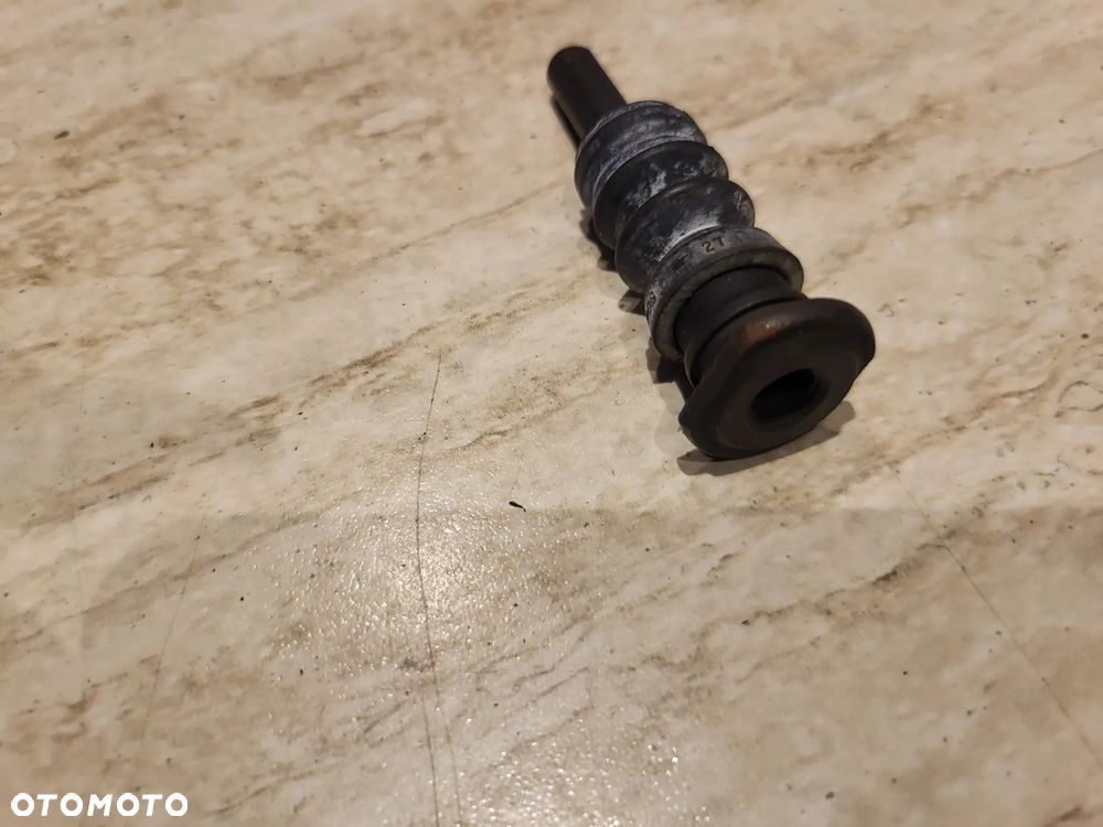 Sworzeń prowadnica zacisku hamulcowego Daewoo TICO - 2