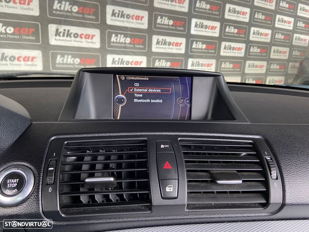 BMW 118 d Cabrio Limited Edition Lifestyle c/ M Sport Pack - 25